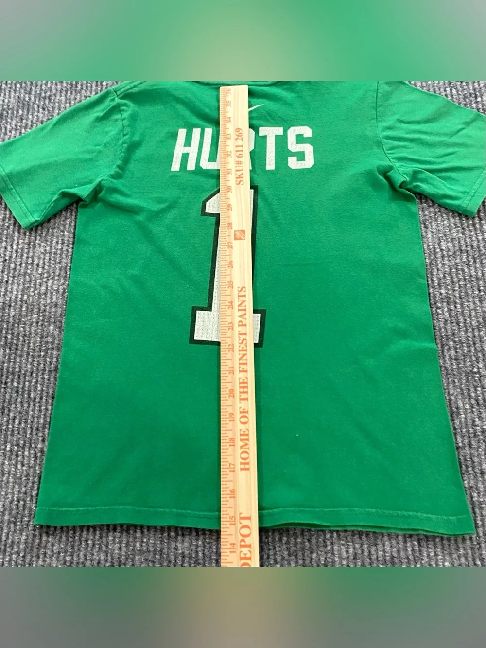 Nike Jalen Hurts Philadelphia Eagles Player T-shirt Green Size Youth M (10-12)